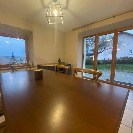 Logement Dans Maison + Exterieur Orchamps-Vennes Exteriér fotografie