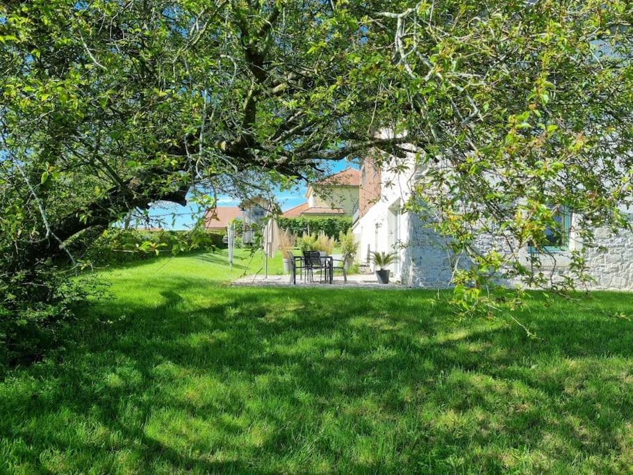 Logement Dans Maison + Exterieur Orchamps-Vennes Exteriér fotografie