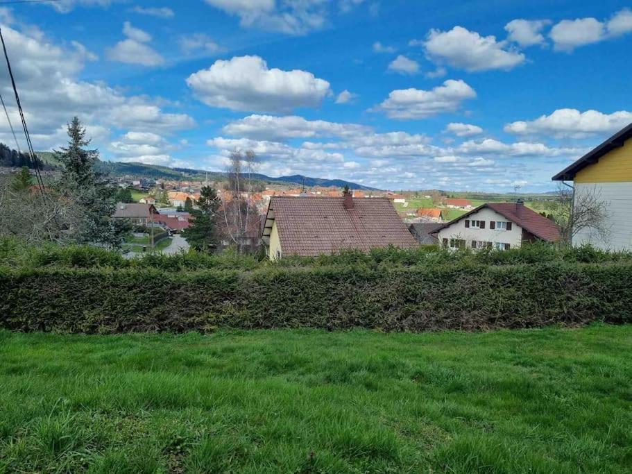 Logement Dans Maison + Exterieur Orchamps-Vennes Exteriér fotografie
