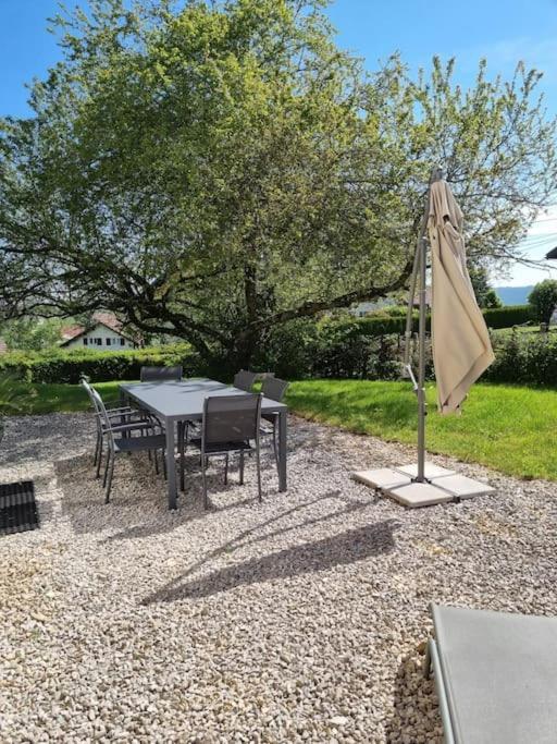 Logement Dans Maison + Exterieur Orchamps-Vennes Exteriér fotografie