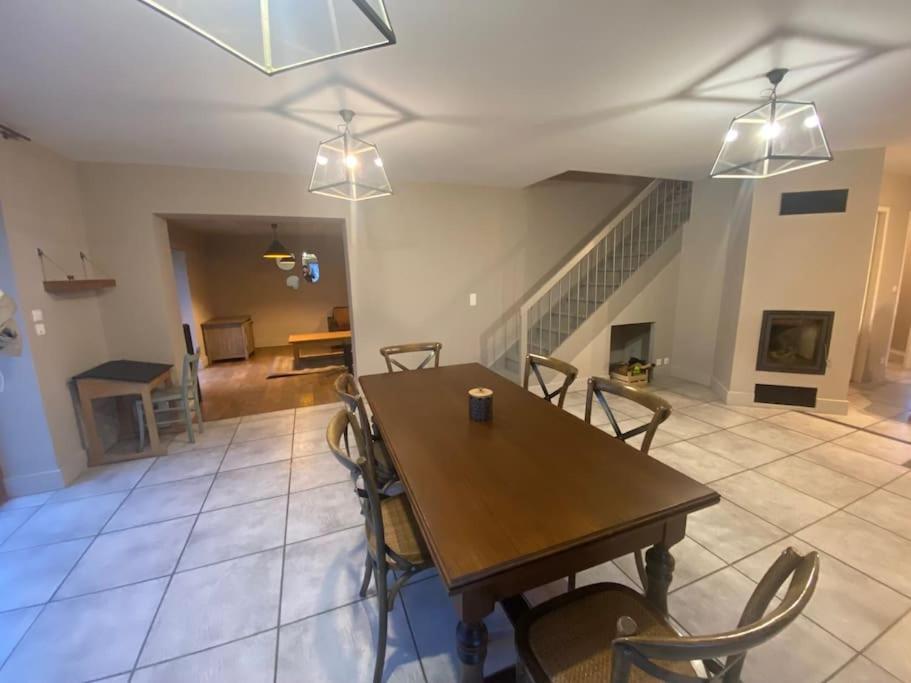 Logement Dans Maison + Exterieur Orchamps-Vennes Exteriér fotografie